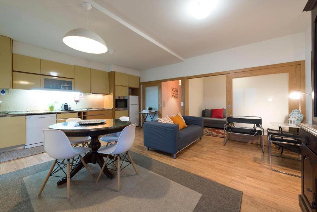 Guestready - Memories House - Art Quartier Apartment Porto Luaran gambar