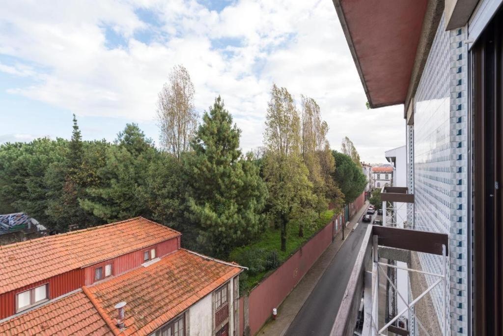 Guestready - Memories House - Art Quartier Apartment Porto Luaran gambar